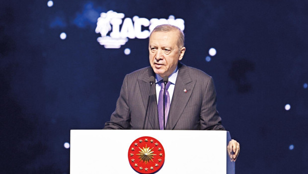 Erdoğan: Türkiye’yi uzay yarışında geri bırakmadık