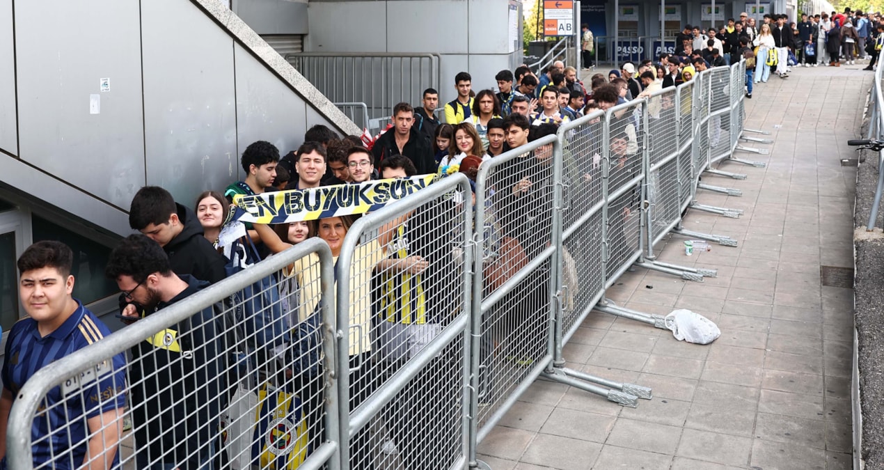 Fenerbahçeli yıldız için yüzlerce metrelik kuyruklar oluştu, kulüpten açıklama geldi