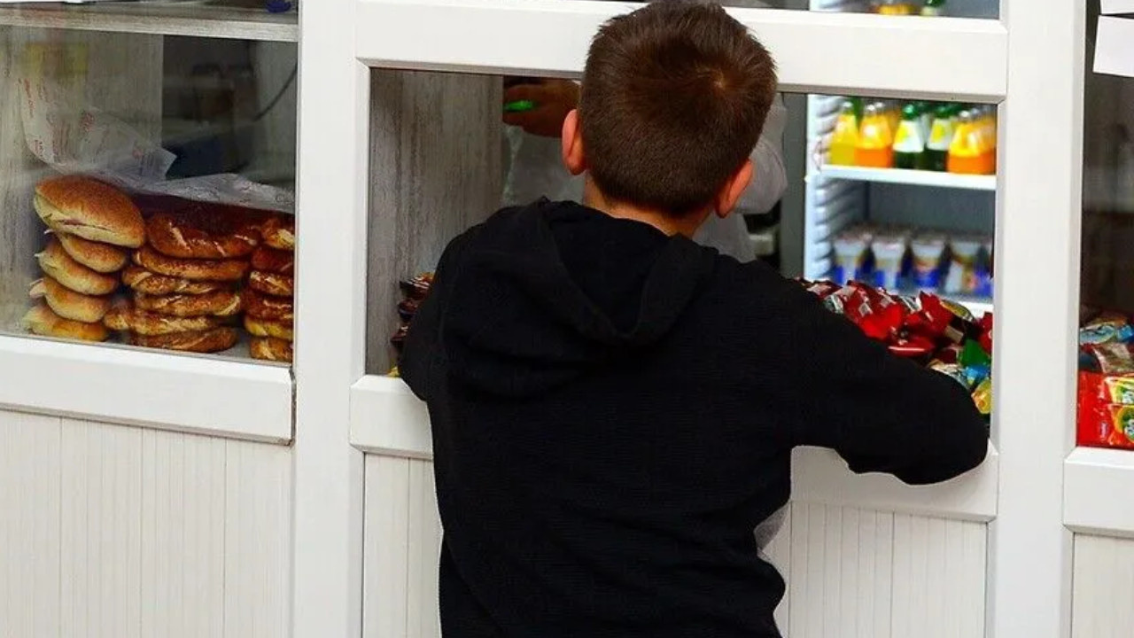 Okul kantinlerinde son dönem başladı! Bu onayı almayan gıdalar satılamayacak