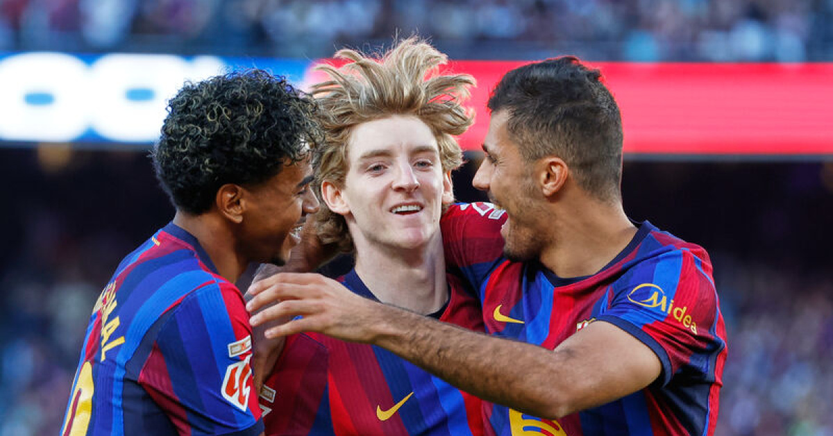 Barcelona doludizgin ilerliyor!