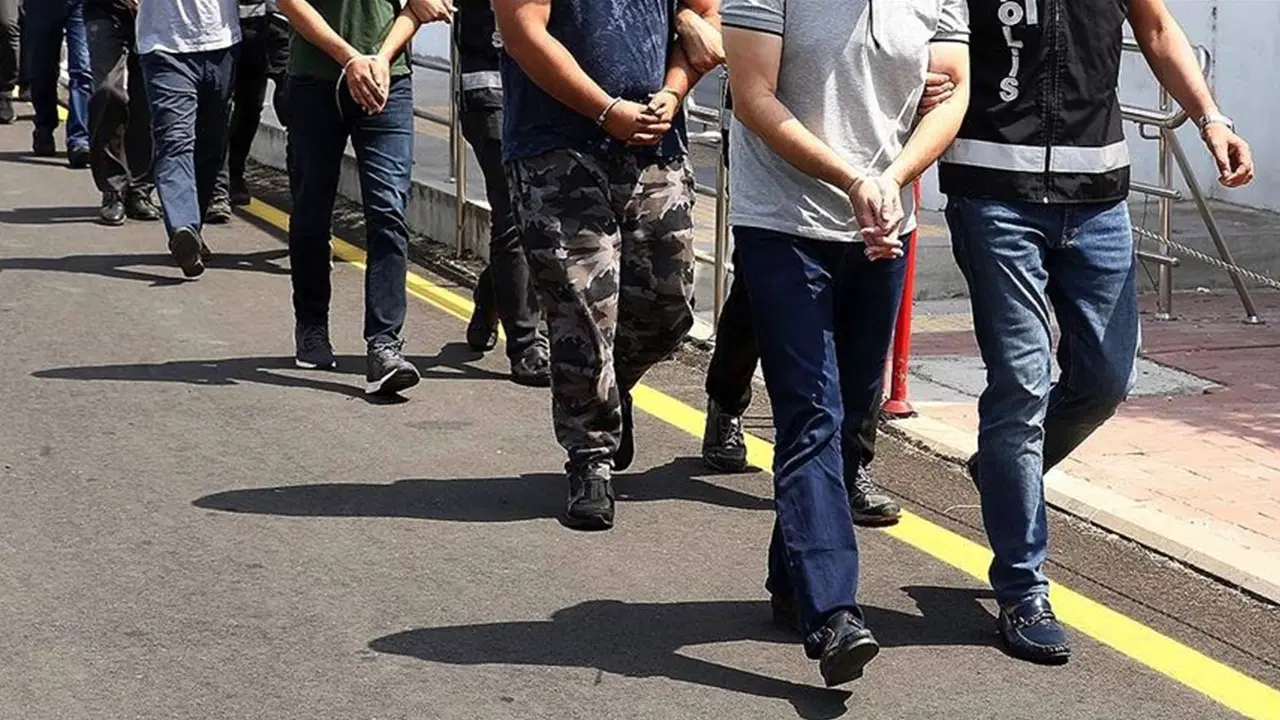 Parolaları ifşa gerçekleşti... 8 ilde dolandırıcılık operasyonu: 18 tutuklama