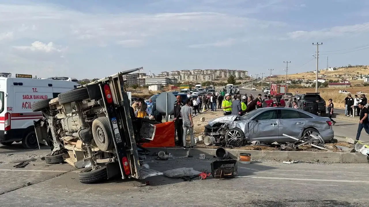 MHP'nin konvoyunda kaza: Milletvekili yaralandı, 1 kişi hayatını kaybetti