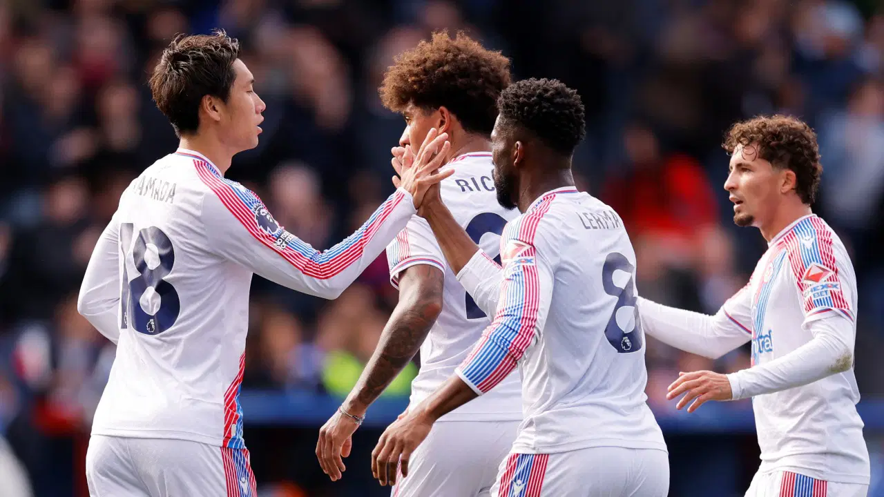 Crystal Palace üç puanı 3 golle aldı!