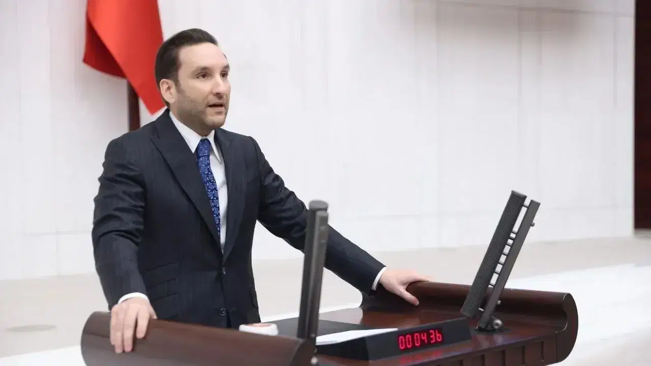 YENİ Parti Adana Milletvekili Bilal Bilici, Obama Vakfı'nın programına seçildi