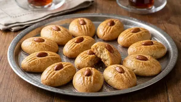 Şerbetli tatlı sevenlere: Ev yapımı şekerpare tarifi