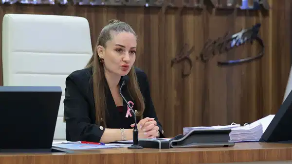 Antalya Büyükşehir Belediye Başkanvekili Büşra Özdemir'den 'AKP'ye geçiş' iddialarına yanıt