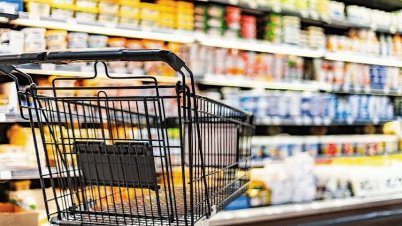Böylesi görülmedi! Şeytanın aklına gelmeyeni yaptılar, marketleri adeta çürüttüler