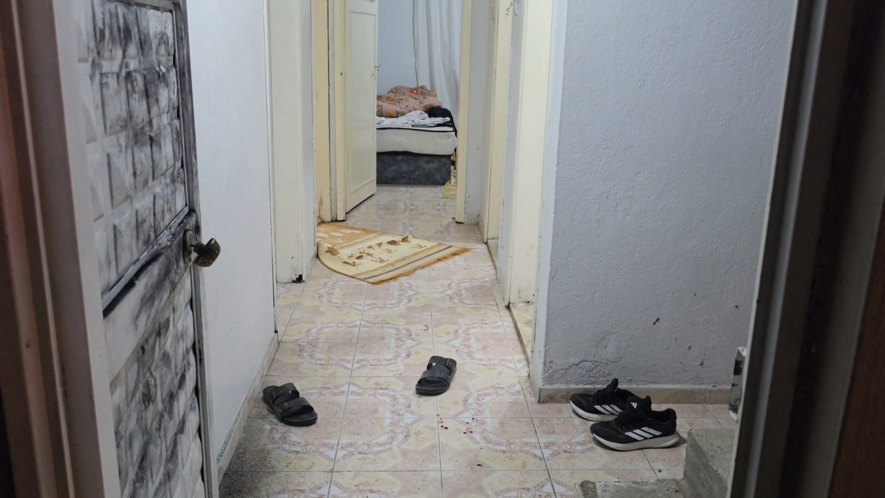 Kurye kılığında gelip evinde kurşunladı: Polis her yerde arıyor