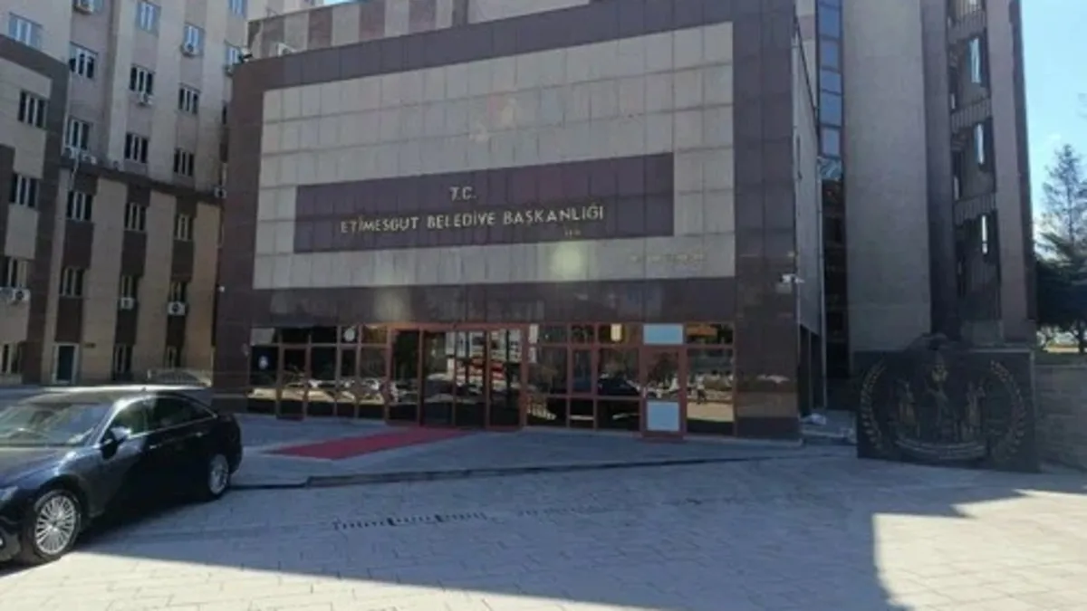 SON DAKİKA | Etimesgut Belediyesi'ne 2. dalga yolsuzluk operasyonu! 25 gözaltı kararı
