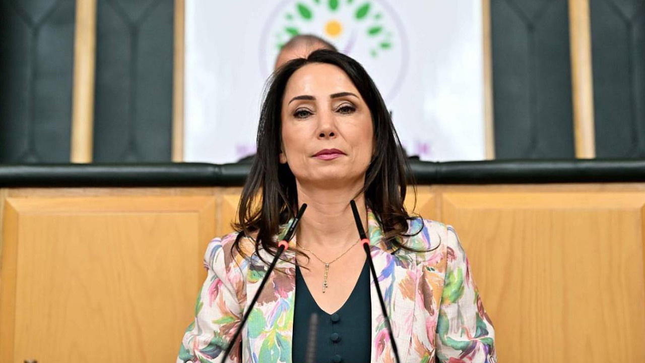Tülay Hatimoğulları: Türkiye Arabistan'a asker göndermemeli