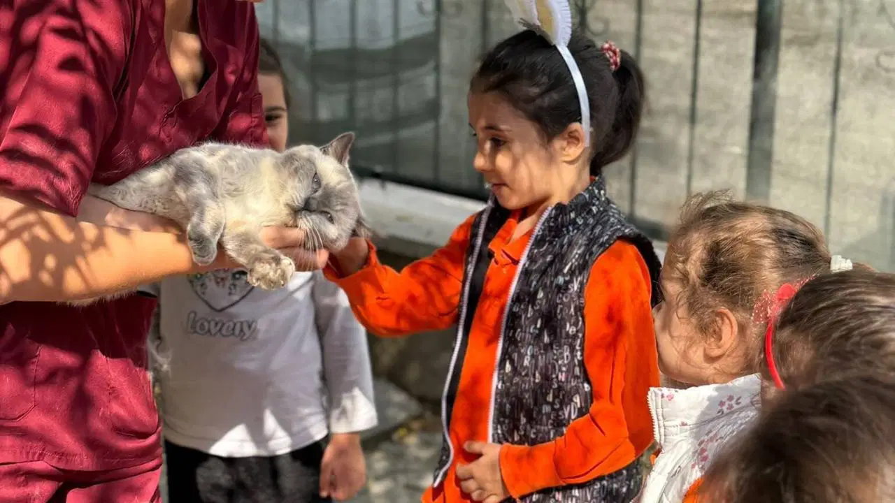 Adıyaman Belediyesi, 20’den fazla okulda çocuklara hayvan haklarını anlattı