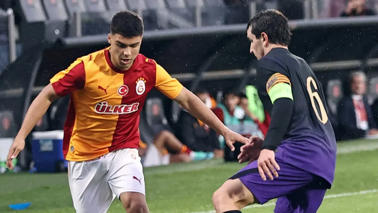 Galatasaray'ın gençleri Barcelona'ya kaybetti!