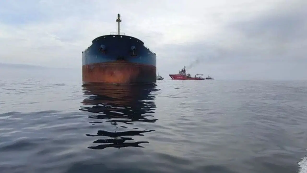 Karadeniz’de gemiye İHA ve İDA saldırısı: Suriyeli mürettebatın bulunduğu gemi battı