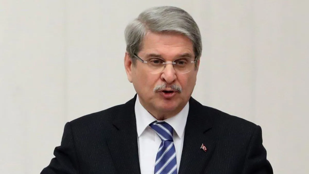 Vekil maaşlarını bile götürdüler
