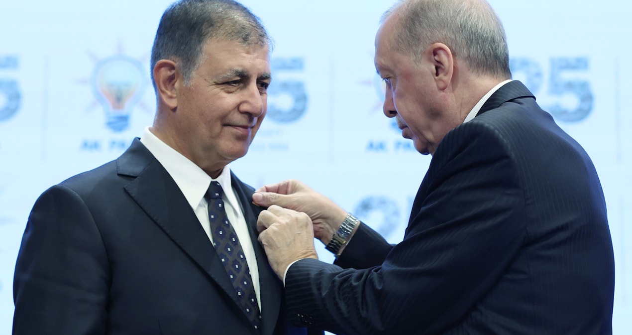 AKP Cemil Tugay'a sahip çıktı: 'Laf ettirmeyiz, gereğini de yaparız'