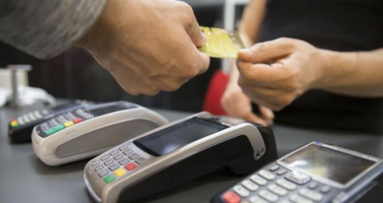 Kredi kartıyla ödeme yapanlara uyarı: Bu hata paranızı iki kez çekebilir