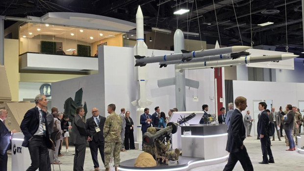 ABD'den gövde gösterisi: Geleceğin savaş sistemleri vitrine çıktı