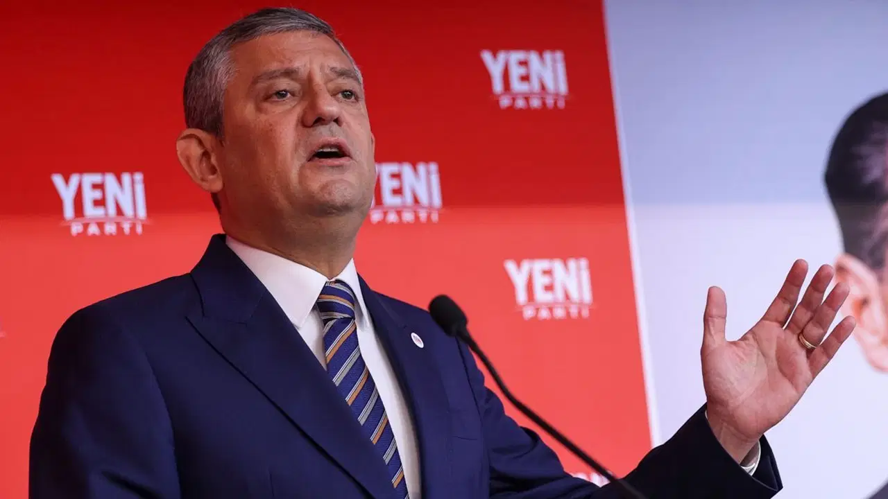 Özgür Özel'den Halk TV'nin YouTube kanalına destek: 'İzleyin, izlettirin!'