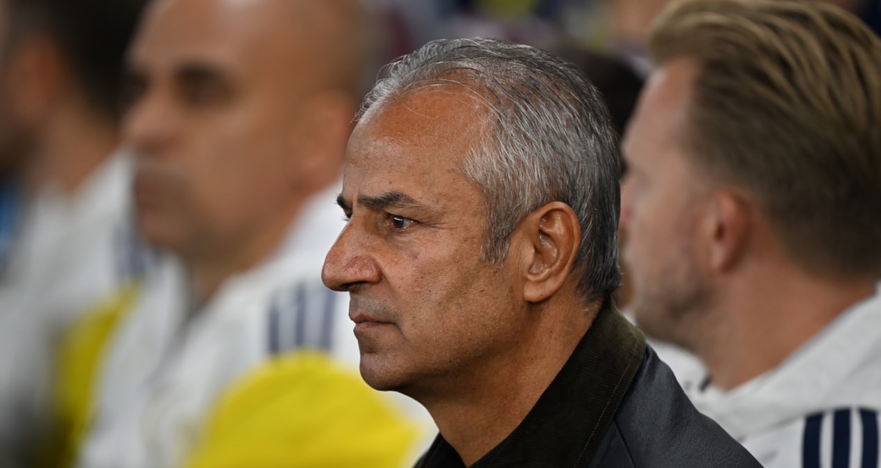 İsmail Kartal, 6-0'lık mağlubiyet sonrası takıma ve taraftarlara özür diledi