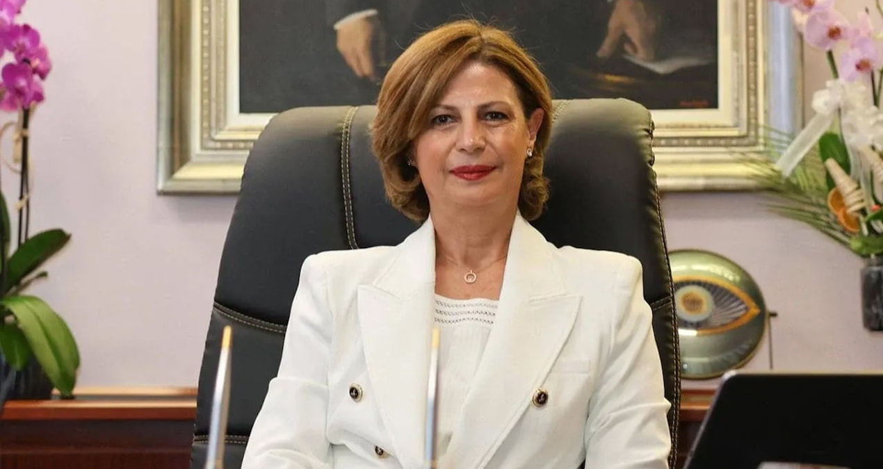 Belediyeler Birliği'ne gelen Ayşe Abla,