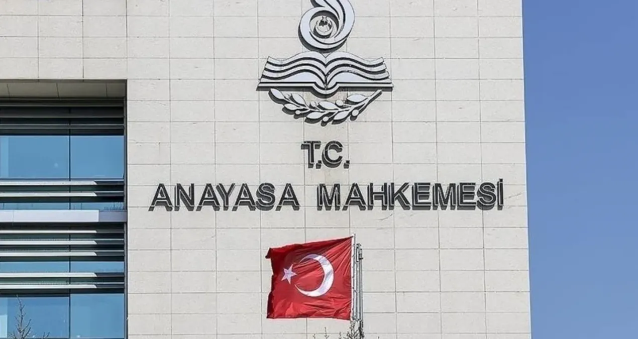 Anayasa Mahkemesi, 26 siyasi partiye yönelik suç duyurusu kararı aldı