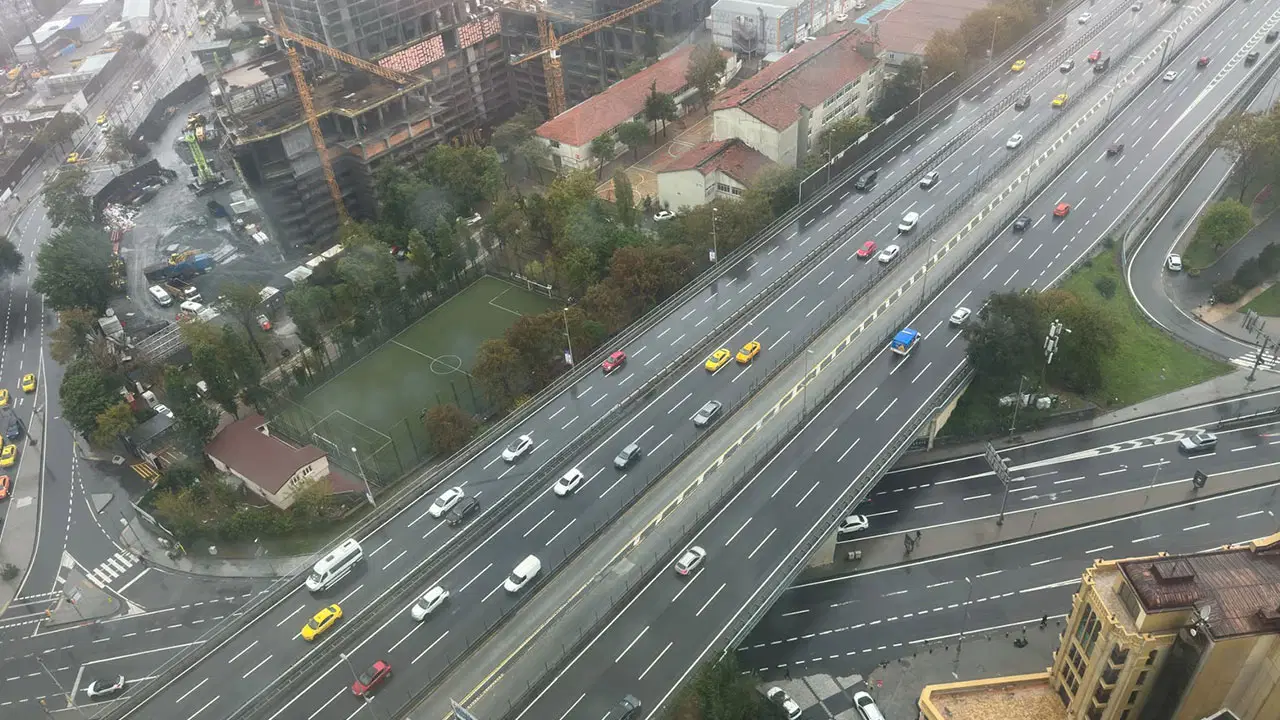 İstanbullular uyarılara uydu: Megakentte trafik yoğunluğu yüzde 40'ın altına