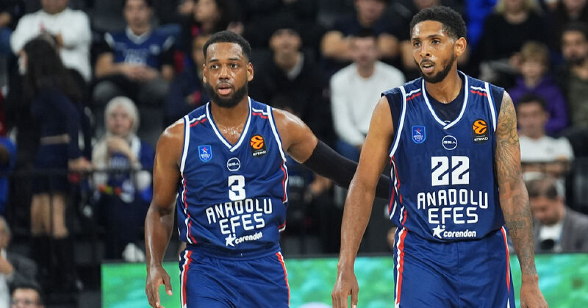 Anadolu Efes, Zalgiris'e konuk olacak!