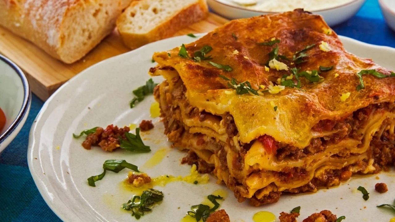 İtalyan Mutfak Kültürünün Doyurucu Şah eseri: Lasagna alla Bolognese