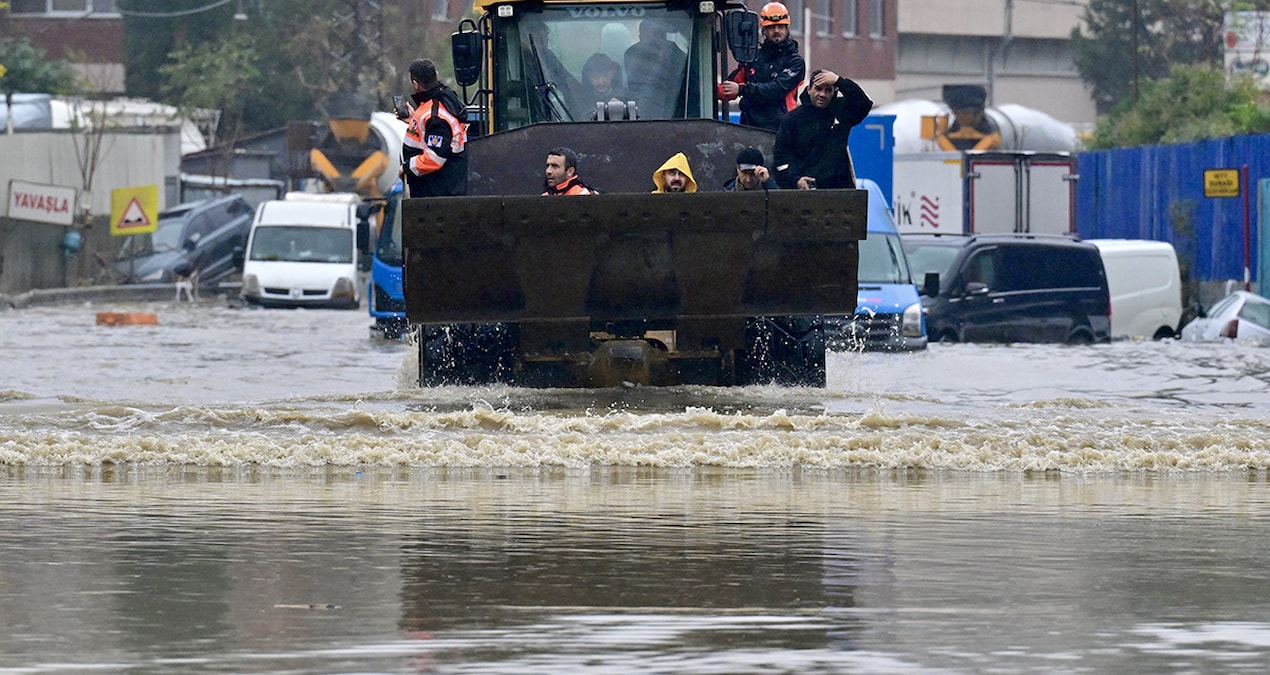 Yağmur korkusu İstanbul trafiğini rahatlattı