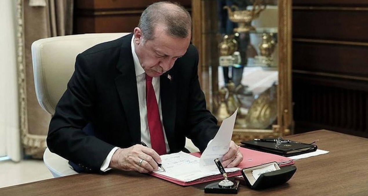 Erdoğan imzaladı: 13 bakanlık ve kurumda görev değişimi!