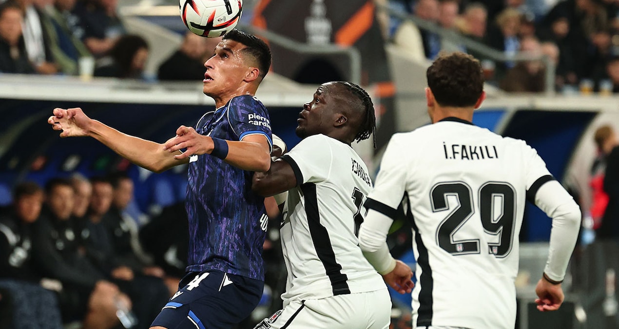 Beşiktaş'tan gece yarısı rakibine iki kelimelik olay cevap