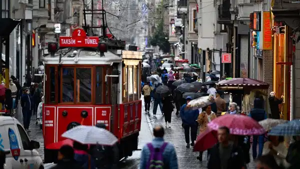 AKOM'dan İstanbul için kritik uyarı: Yağışlı hava ne zamana kadar sürecek?