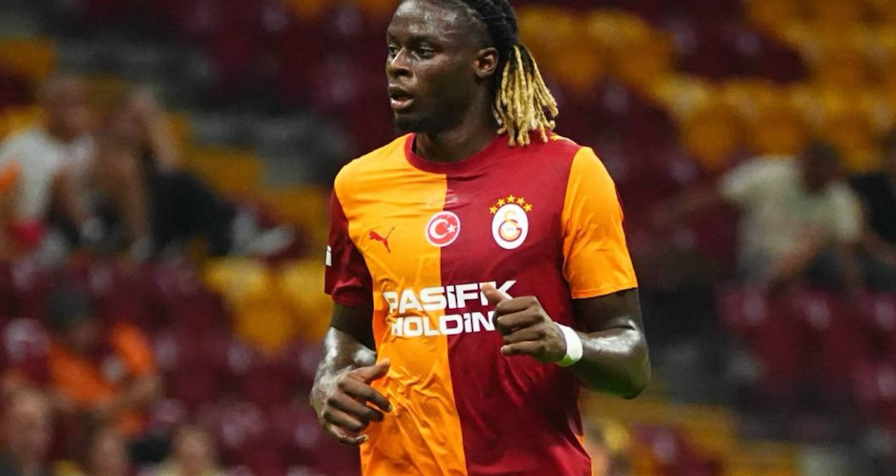 Galatasaray'da kimsenin beklemediği ayrılık! Daha son gelmişti Okan Buruk biletini kesti